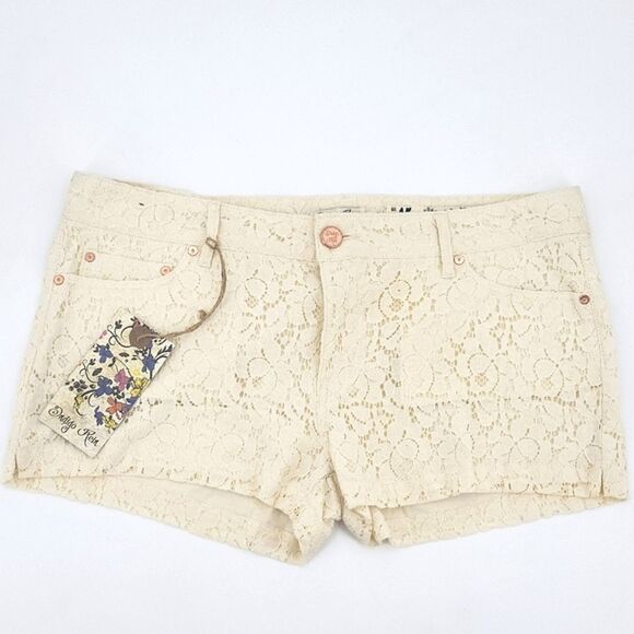 Indigo Rein Pants - Indigo Rein Lace Shorts Womens Junior Size 15 Ivory Floral Coquette Feminine